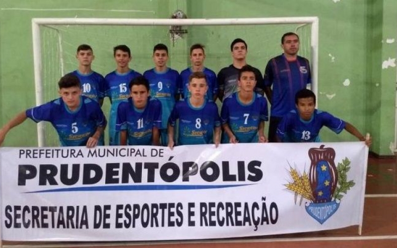 Prudentópolis conquista dois títulos nas finais da Liga de Futsal de Irati.