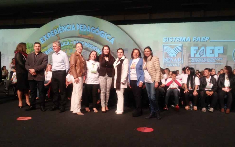 Educação: Prudentópolis é premiado em duas categorias no concurso Agrinho 2015