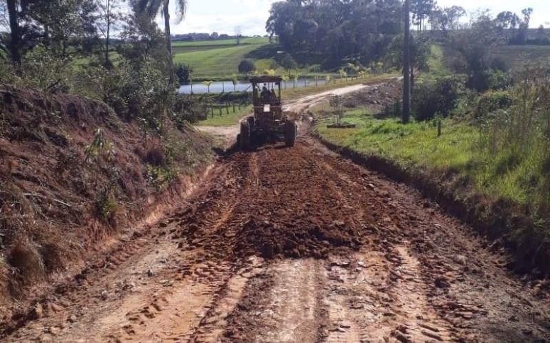 Manutenção das estradas rurais 