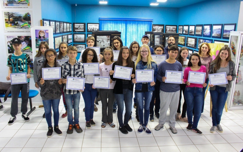 Casa da Cultura certifica mais de 130 alunos em Informática Básica 
