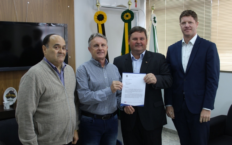 OAB Prudentópolis formaliza proposta de permuta de imóvel com a prefeitura municipal